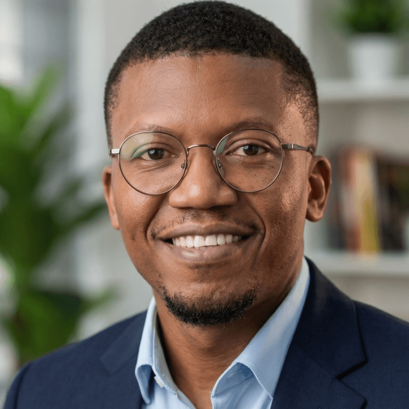 Dr Olumide Okubadejo
